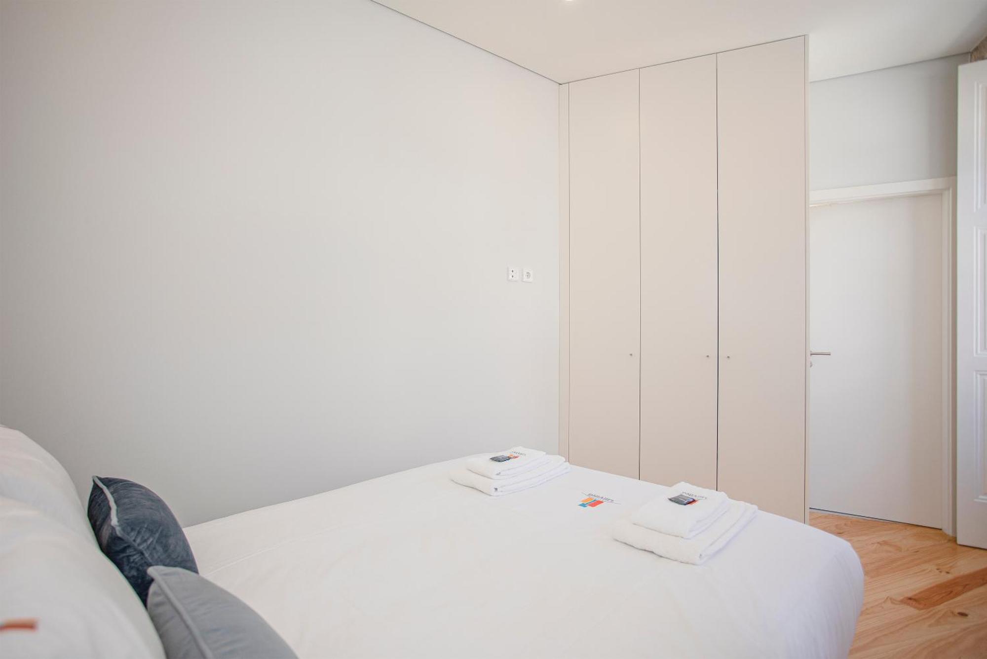 Liiiving In Porto - Aliados Stone Apartment Exterior foto